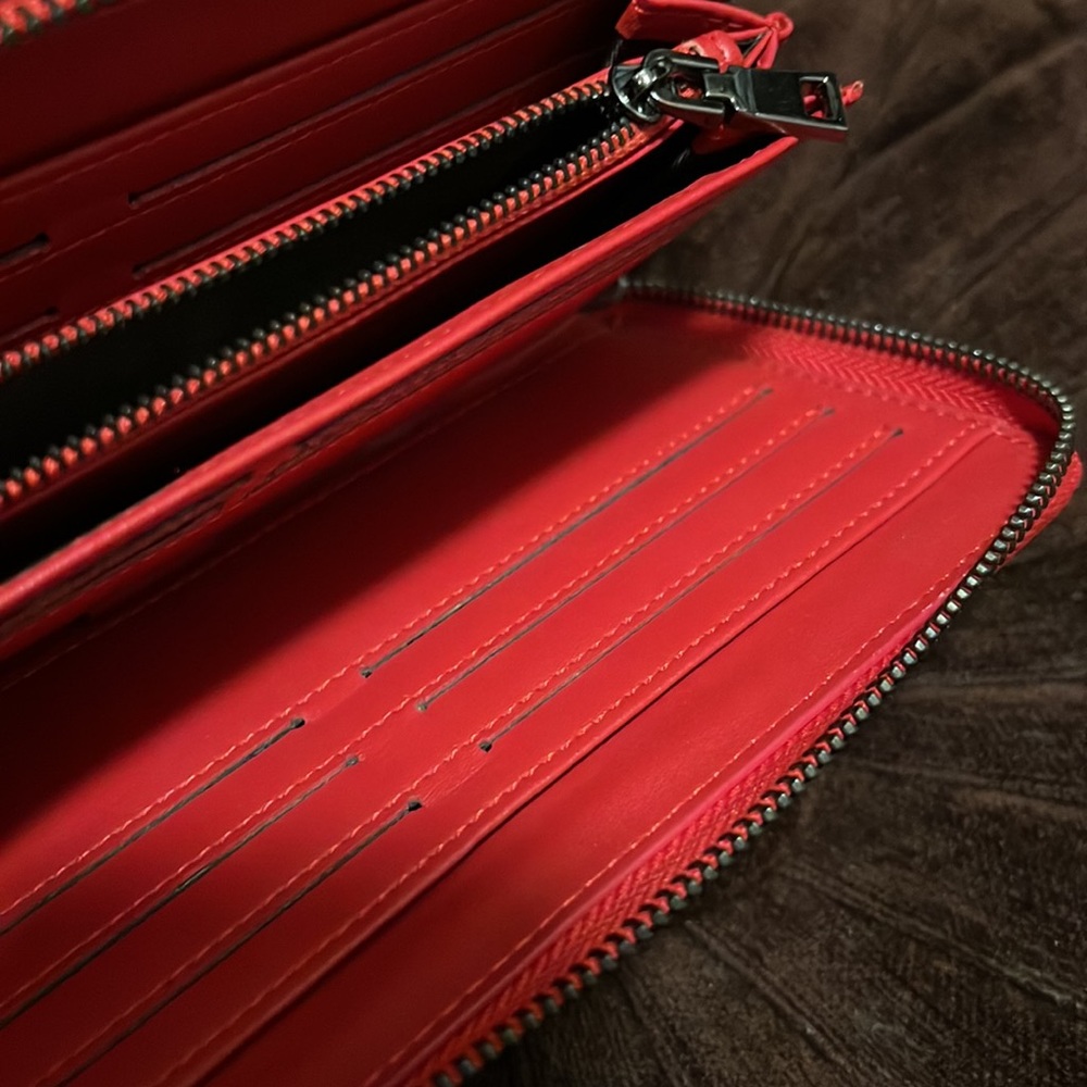 Red full size wallet - Picture 8 of 8